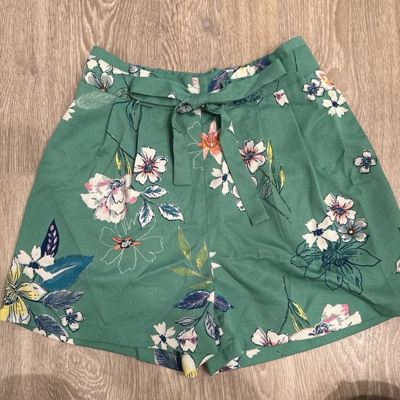 Les Serein Pants - Floral High Waist Women's Shorts - Green